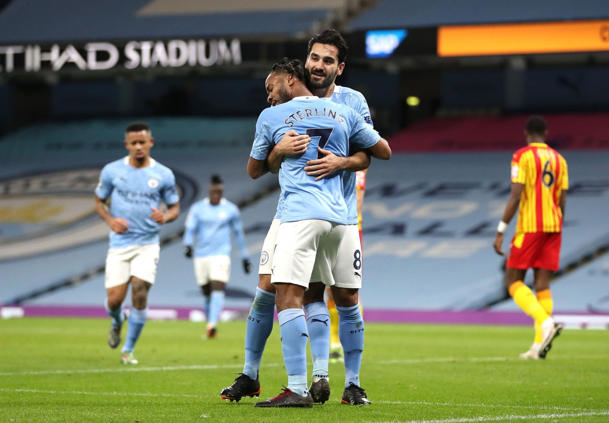 在借鉴他人 在借鉴他人