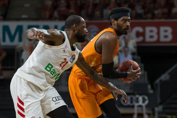 这位年轻参 这位年轻参