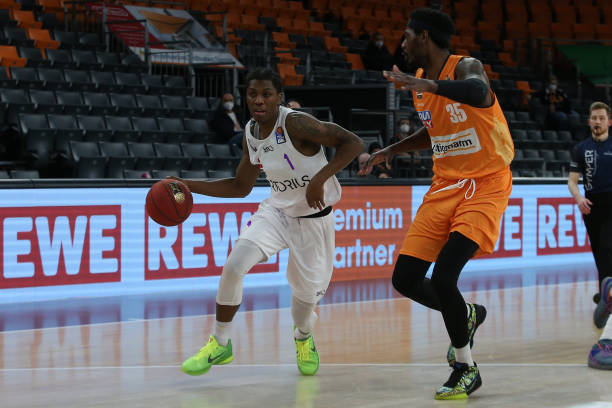 这是每位球 这是每位球