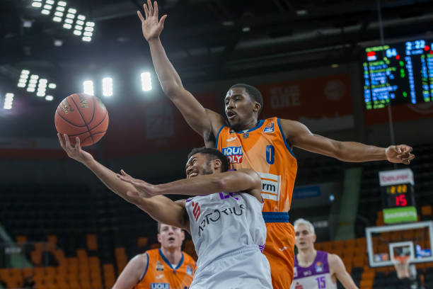 的挑战与不 的挑战与不